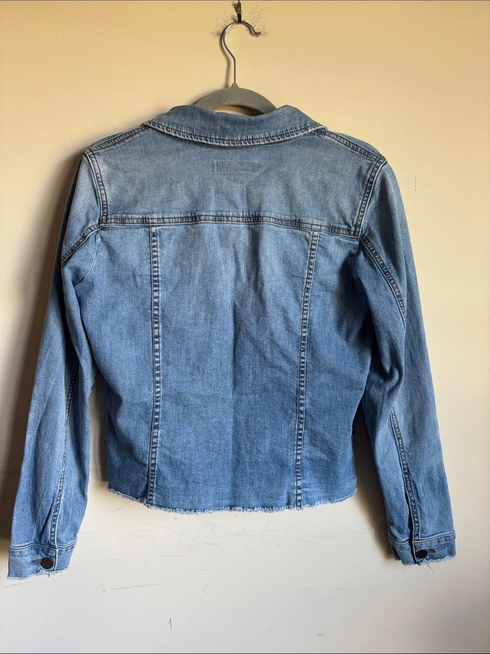 Kut from the Kloth Light Blue Denim Button-Up Jacket - Picture 4 of 5